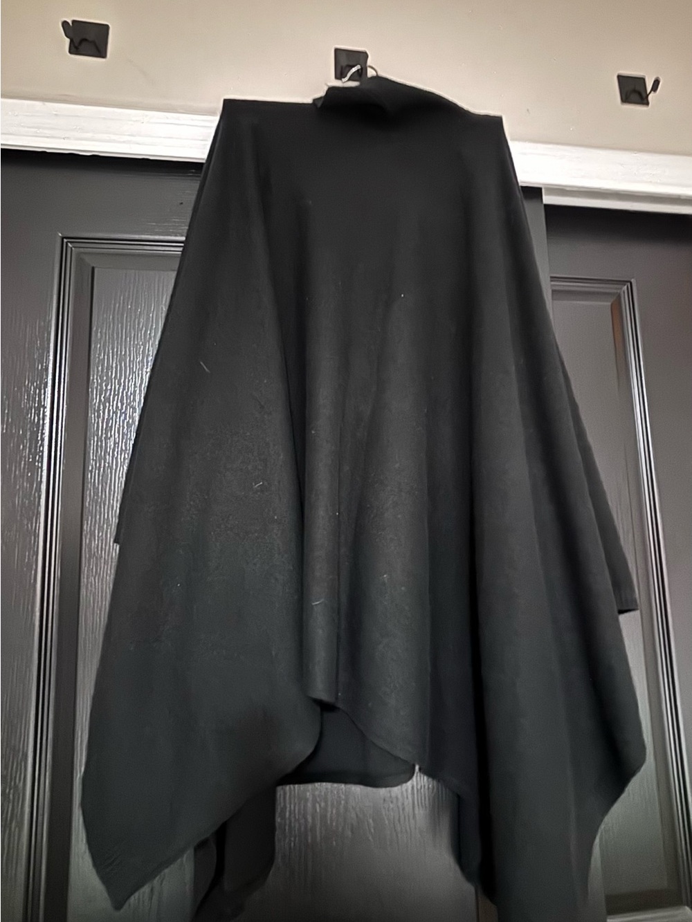 NAADAM Black cashmere  Knit poncho